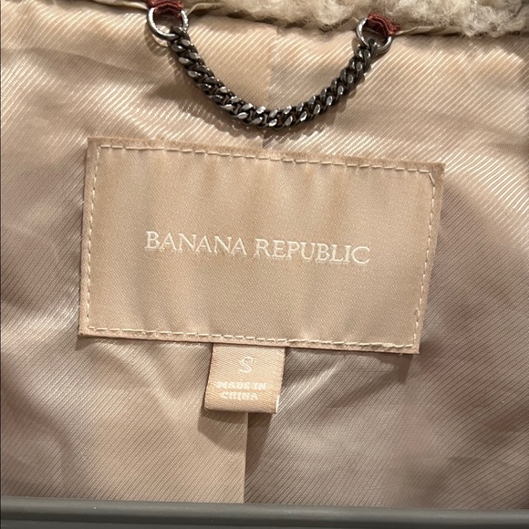 Banana Republic Tan Bomber Jacket with Cream Shearling Collar - Picture 3 of 9